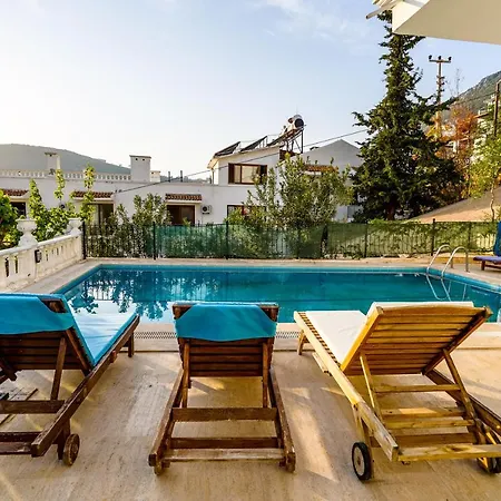 Mavishvillaapart Kaş