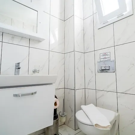 Mavishvillaapart Penzion Kaş